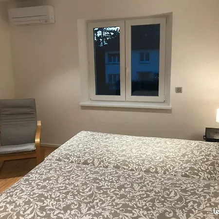 De La Chapelle-le Hibou Apartment