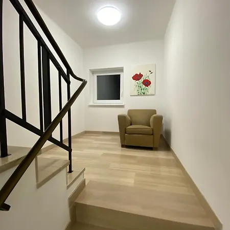 De La Chapelle-le Hibou *