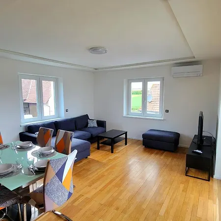 De La Chapelle-le Hibou * Innenheim