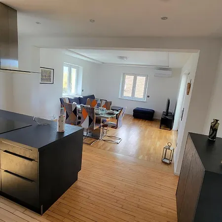 De La Chapelle-le Hibou