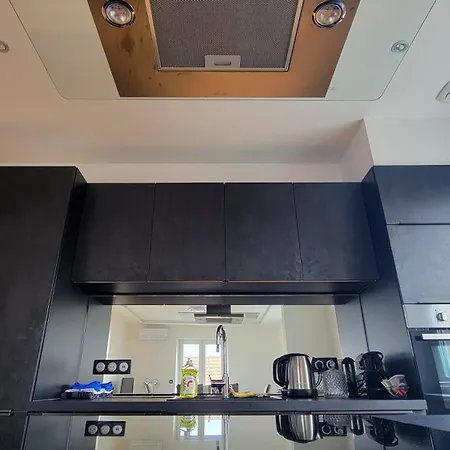 De La Chapelle-le Hibou Innenheim